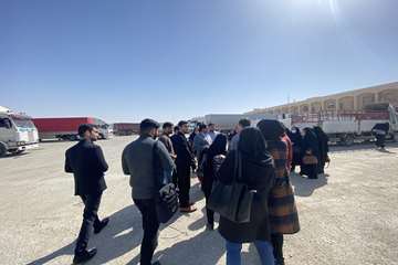 بازدید دانشجویان مستعد استان از گمرک و بازارچه مرز بین المللی مهران 